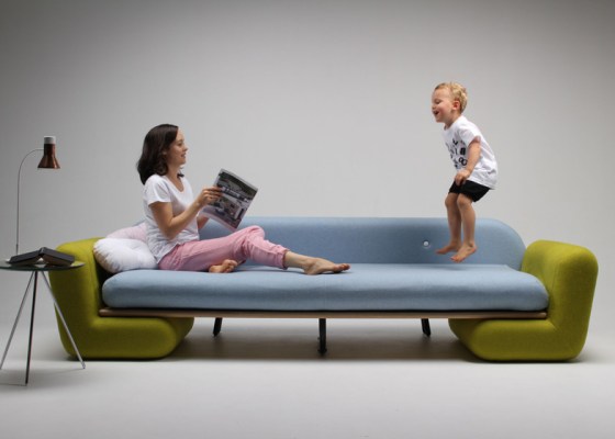 Inclusion-Couch-Marvin-Reber_dezeen_ss_5