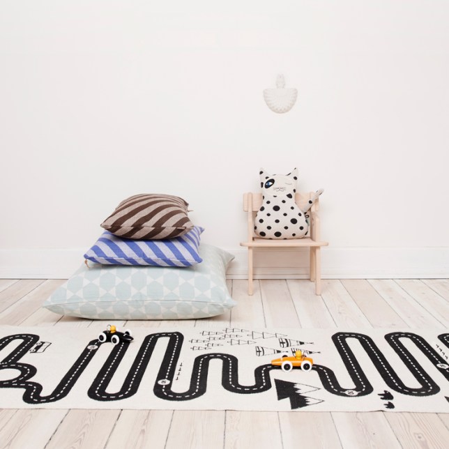 tapis-chambre-enfant-oyoy