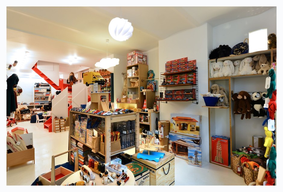 664866_10151280924496208_1948481180_o